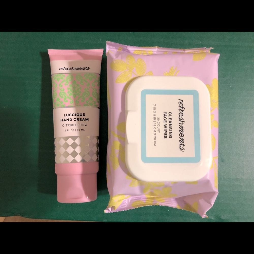 Ipsy refreshments hand cream and facial cleansing wipes